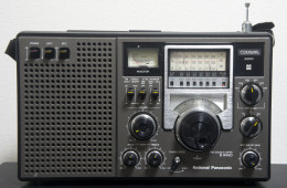 Panasonic RF-2200